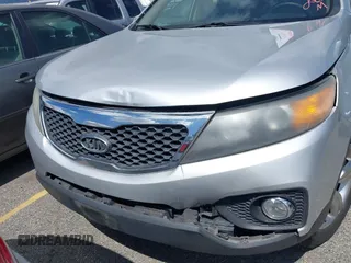 2012 Kia Sorento EX with VIN 5XYKUDA28CG214253, listed as a IAAI auction lot 41902079 with 160,943 mi miles. Bid and sale history available at carsss.com. Image 6.