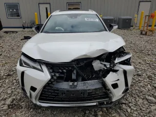 2019 Lexus UX 200 z VIN JTHY3JBH5K2011827, wystawiony jako Copart lot #60701205 z przebiegiem 55 736 mil mil oraz Szkoda całkowita • Salvage title. Historia ofert i sprzedaży dostępna na DreamBid. Obrazek 5.