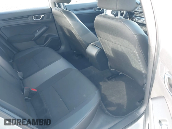 2025 Honda Civic Sport z VIN 2HGFE2F57SH519010, wystawiony jako IAAI lot #41934874 z przebiegiem 7999 mil mil oraz . Historia ofert i sprzedaży dostępna na DreamBid. Obrazek 8.