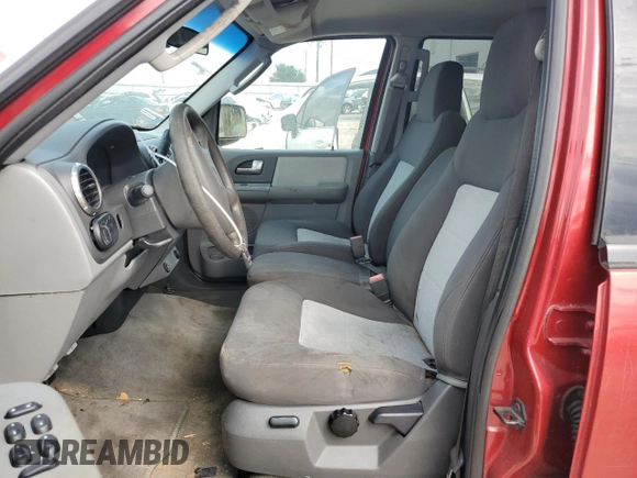 2004 Ford Expedition XLS with VIN 1FMRU13W44LA12833, listed as a Copart auction lot 73874784 with 190,369 mi miles and Clean Title. Bid and sale history available at carsss.com. Image 7.