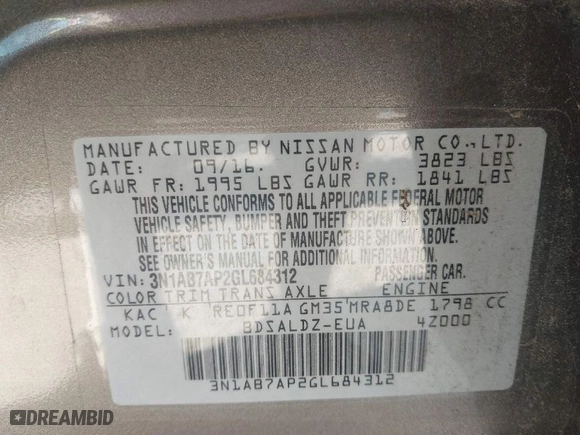 2016 Nissan Sentra SR with VIN 3N1AB7AP2GL684312, listed as a IAAI auction lot 41640898 with 177,468 mi miles. Bid and sale history available at carsss.com. Image 9.