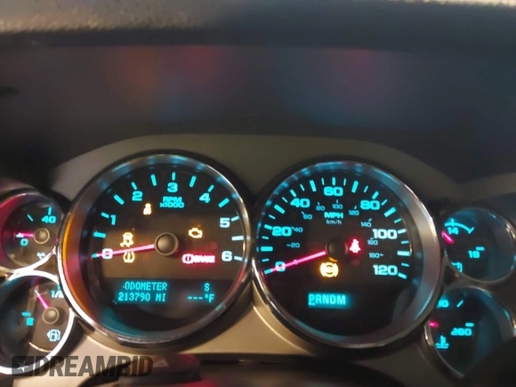 2013 Chevrolet Silverado 1500 LT with VIN 3GCPKSE77DG254204, listed as a IAAI auction lot 41680546 with 213,790 mi miles. Bid and sale history available at carsss.com. Image 7.