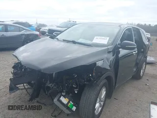 2019 Kia Sorento LX with VIN 5XYPGDA32KG501382, listed as a IAAI auction lot 41755264 with 1 mi miles. Bid and sale history available at carsss.com. Image 18.