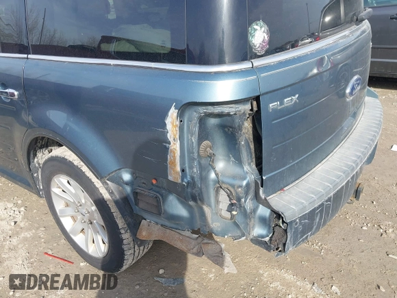 2010 Ford Flex SEL with VIN 2FMGK5CC4ABA25894, listed as a IAAI auction lot 41796353 with 106,888 mi miles. Bid and sale history available at carsss.com. Image 6.