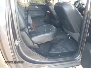 2015 Ram 1500 Express z VIN 1C6RR6KT8FS542426, wystawiony jako IAAI lot #42023923 z przebiegiem 135 580 mil mil oraz . Historia ofert i sprzedaży dostępna na DreamBid. Obrazek 8.