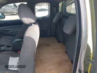 2013 Toyota Tacoma with VIN 5TFTX4CN3DX027696, listed as a IAAI auction lot 42863093 with 261,096 mi miles and . Bid and sale history available at DreamBid. Image 8.