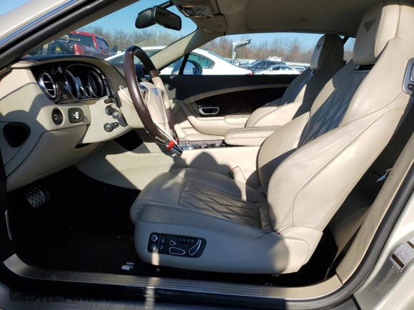 2013 Bentley Continental GT z VIN SCBGT3ZA2DC081822, wystawiony jako Copart lot #84201784 z przebiegiem 39 423 mil mil oraz Szkody całkowita. Historia ofert i sprzedaży dostępna na DreamBid. Obrazek 7.