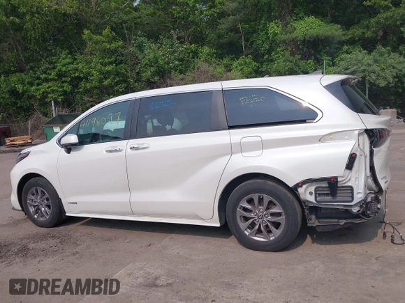 2021 Toyota Sienna XLE z VIN 5TDYSKFC5MS007183, wystawiony jako IAAI lot #41196097 z przebiegiem 49 744 mil mil oraz . Historia ofert i sprzedaży dostępna na DreamBid. Obrazek 15.