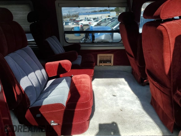 1991 Ford Econoline Cargo with VIN 1FDES14H2MHA04477, listed as a Copart auction lot 47429575 with 63,054 mi miles and Salvage Title. Bid and sale history available at DreamBid. Image 11.