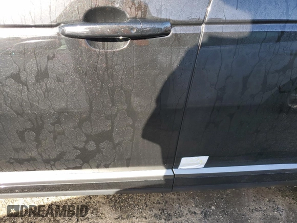 2022 Land Rover Range Rover Westminster with VIN SALGS2RU9NA462500, listed as a Copart auction lot 74475684 with 22,817 mi miles and Non repairable. Bid and sale history available at DreamBid. Image 13.