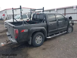 2007 Chevrolet Colorado LT w/1LT with VIN 1GCDT13E878223999, listed as a IAAI auction lot 41466242 with 175,320 mi miles. Bid and sale history available at carsss.com. Image 4.