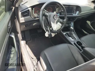 2019 Volkswagen Jetta S z VIN 3VWCB7BUXKM161873, wystawiony jako Copart lot #58712005 z przebiegiem Nie podano mil oraz Szkoda całkowita • Salvage title. Historia ofert i sprzedaży dostępna na DreamBid. Obrazek 8.