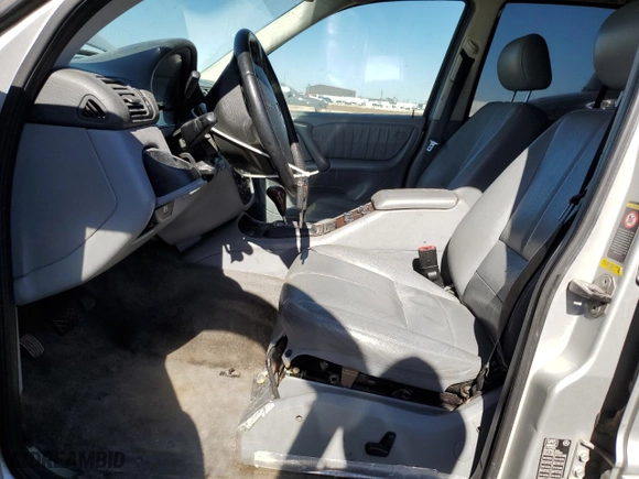 2000 Mercedes-Benz M-Class with VIN 4JGAB72E3YA172993, listed as a Copart auction lot 47051815 with 112,355 mi miles and Salvage Title. Bid and sale history available at carsss.com. Image 7.
