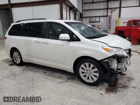 2014 Toyota Sienna Limited z VIN 5TDDK3DC1ES086604, wystawiony jako Copart lot #57044175 z przebiegiem 152 326 mil mil oraz Nie do naprawy • Non repairable. Historia ofert i sprzedaży dostępna na DreamBid. Obrazek 4.