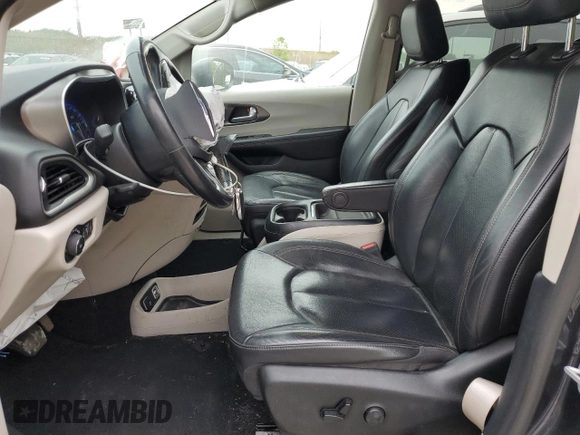2020 Chrysler Pacifica Touring L with VIN 2C4RC1BG0LR182341, listed as a Copart auction lot 58519235 with 80,212 mi miles and Salvage title. Bid and sale history available at DreamBid. Image 7.