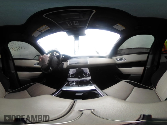 2019 Land Rover Range Rover Velar R-Dynamic SE with VIN SALYL2EV7KA795130, listed as a IAAI auction lot 40948729 with 66,353 mi miles and . Bid and sale history available at DreamBid. Image 18.
