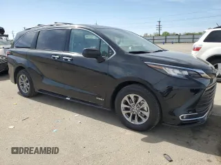 2021 Toyota Sienna XLE with VIN 5TDJRKEC0MS022530, listed as a Copart auction lot 53461735 with 48,887 mi miles and Salvage Title. Bid and sale history available at carsss.com. Image 4.