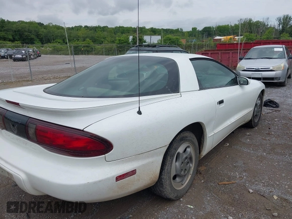 1994 Pontiac Firebird Firebird с VIN 2G2FS22S9R2221658, выставлен на аукционе IAAI как лот 42478866 с пробегом 667 659 миль миль и . История ставок и продаж доступна на DreamBid. Изображение 4.