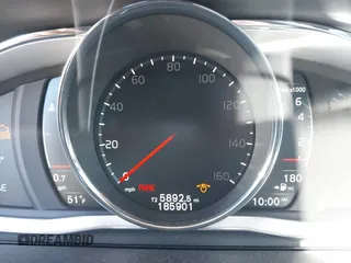 2017 Volvo XC60 Inscription с VIN YV440MDUXH2011767, выставлен на аукционе IAAI как лот 41816118 с пробегом 185 901 миль миль и . История ставок и продаж доступна на DreamBid. Изображение 16.
