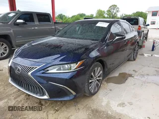 2021 Lexus ES with VIN 58ADZ1B1XMU100242, listed as a IAAI auction lot 41971747 with 27,965 mi miles. Bid and sale history available at carsss.com. Image 18.