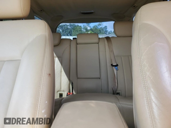 2008 Mercedes-Benz M 550 z VIN 4JGBB72E98A412553, wystawiony jako Copart lot #61350025 z przebiegiem 154 355 mil mil oraz Czysty tytuł • Clean title. Historia ofert i sprzedaży dostępna na DreamBid. Obrazek 10.