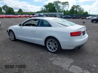2012 Audi A5 Premium Plus z VIN WAULFAFR7CA002914, wystawiony jako IAAI lot #42252834 z przebiegiem 175 092 mil mil oraz . Historia ofert i sprzedaży dostępna na DreamBid. Obrazek 3.