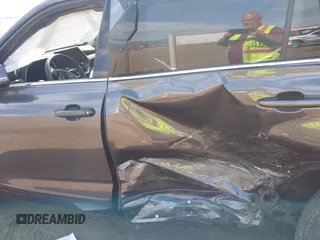 2023 Toyota Highlander Hybrid Limited с VIN 5TDXBRCHXPS122340, выставлен на аукционе IAAI как лот 42620923 с пробегом 6 820 миль миль и . История ставок и продаж доступна на DreamBid. Изображение 14.