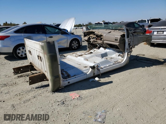 2001 Ford F-350 XL with VIN 1FTWW32F81EB82000, listed as a Copart auction lot 76412614 with Not provided miles and Non repairable. Bid and sale history available at DreamBid. Image 3.