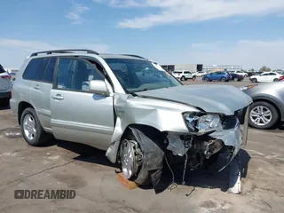 2004 Toyota Highlander z VIN JTEEP21A440029877, wystawiony jako IAAI lot #42386627 z przebiegiem 182 976 mil mil oraz . Historia ofert i sprzedaży dostępna na DreamBid. Obrazek 1.
