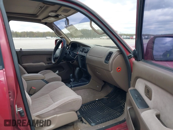 1996 Toyota 4Runner SR5 z VIN JT3HN86R1T0034790, wystawiony jako IAAI lot #42039346 z przebiegiem 257 736 mil mil oraz . Historia ofert i sprzedaży dostępna na DreamBid. Obrazek 5.