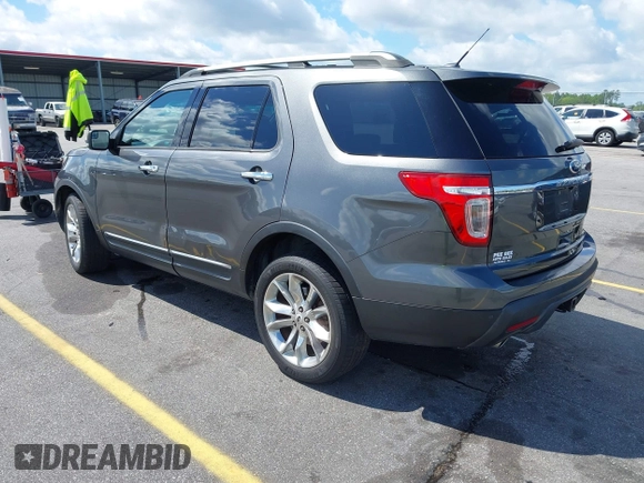 2015 Ford Explorer XLT with VIN 1FM5K8D89FGC34017, listed as a IAAI auction lot 42000904 with 164,374 mi miles and . Bid and sale history available at carsss.com. Image 3.