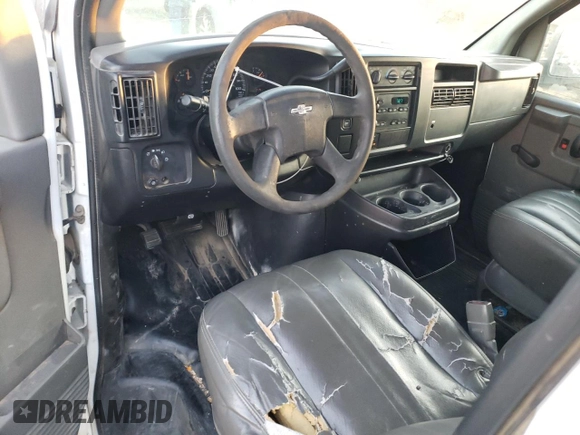 2003 Chevrolet Express Cargo with VIN 1GCGG25V131179481, listed as a Copart auction lot 76137274 with 219,610 mi miles and Salvage Title. Bid and sale history available at DreamBid. Image 8.