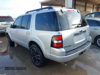 2010 Ford Explorer XLT with VIN 1FMEU6DE6AUA11223, listed as a IAAI auction lot 42442382 with 202,219 mi miles and . Bid and sale history available at DreamBid. Image 3.