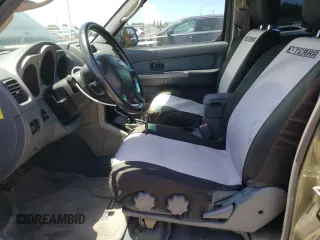 2003 Nissan Xterra XE z VIN 5N1ED28TX3C657858, wystawiony jako Copart lot #58628285 z przebiegiem 112 830 mil mil oraz Tytuł czysty. Historia ofert i sprzedaży dostępna na DreamBid. Obrazek 7.