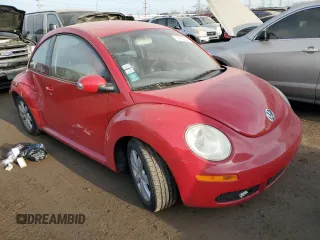 2008 Volkswagen New Beetle Coupe S with VIN 3VWPG31C08M510360, listed as a Copart auction lot 47585535 with 51,212 mi miles and Salvage Title. Bid and sale history available at carsss.com. Image 4.