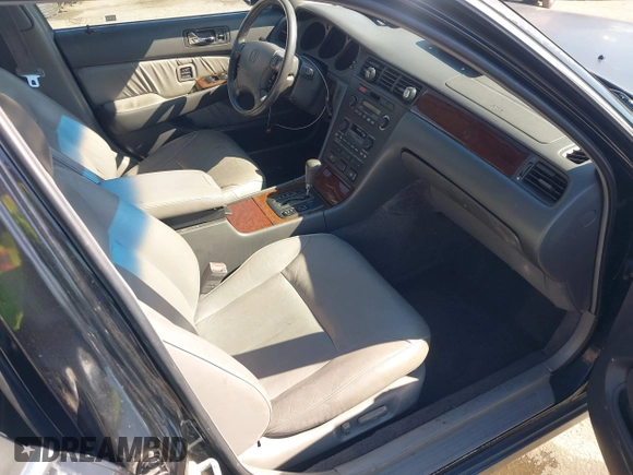 1998 Acura RL Special Edition with VIN JH4KA9686WC009959, listed as a IAAI auction lot 41632413 with 130,788 mi miles. Bid and sale history available at carsss.com. Image 5.