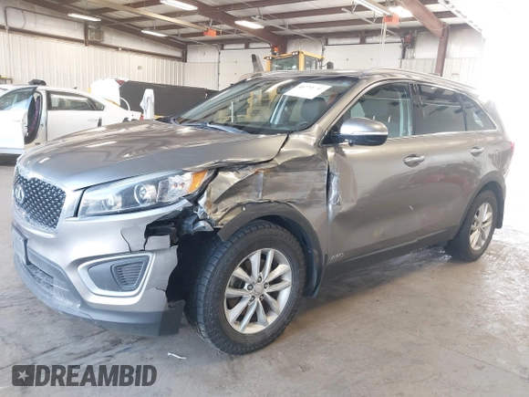 2016 Kia Sorento LX with VIN 5XYPGDA33GG047263, listed as a IAAI auction lot 41772680 with 146,683 mi miles. Bid and sale history available at carsss.com. Image 17.