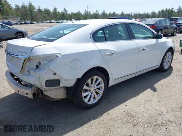 2014 Buick LaCrosse Leather with VIN 1G4GB5G30EF306539, listed as a IAAI auction lot 42133530 with 88,406 mi miles. Bid and sale history available at carsss.com. Image 4.