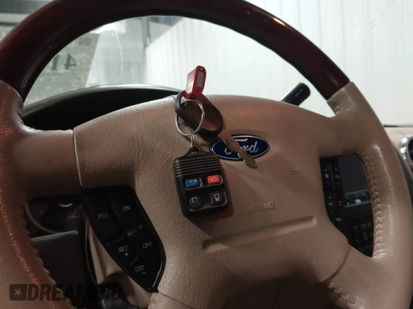 2005 Ford Expedition Limited z VIN 1FMFU20565LA60694, wystawiony jako IAAI lot #41945914 z przebiegiem 184 373 mil mil oraz . Historia ofert i sprzedaży dostępna na DreamBid. Obrazek 11.
