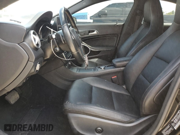 2014 Mercedes-Benz CLA 250 with VIN WDDSJ4EB3EN107292, listed as a Copart auction lot 55824935 with 141,865 mi miles and Salvage title. Bid and sale history available at DreamBid. Image 7.