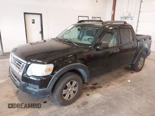 2007 Ford Explorer Sport Trac XLT z VIN 1FMEU51K87UA17490, wystawiony jako IAAI lot #42373953 z przebiegiem 247 190 mil mil oraz . Historia ofert i sprzedaży dostępna na DreamBid. Obrazek 2.