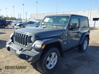 2020 Jeep Wrangler Willys с VIN 1C4GJXAG4LW164787, выставлен на аукционе IAAI как лот 41719754 с пробегом 63 802 миль миль и . История ставок и продаж доступна на DreamBid. Изображение 18.