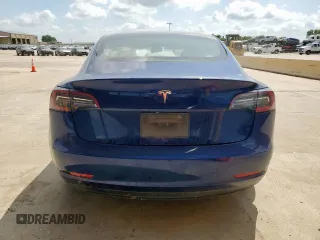 2023 Tesla Model 3 z VIN 5YJ3E1EA5PF449675, wystawiony jako Copart lot #62165015 z przebiegiem 119 704 mil mil oraz Czysty tytuł • Clean title. Historia ofert i sprzedaży dostępna na DreamBid. Obrazek 6.