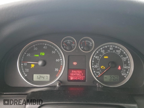 2004 Volkswagen Passat GL with VIN WVWMD63B74P192522, listed as a Copart auction lot 84493224 with 137,689 mi miles and Salvage title. Bid and sale history available at DreamBid. Image 9.