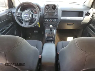 2016 Jeep Compass Sport с VIN 1C4NJCBA8GD742790, выставлен на аукционе Copart как лот 57588465 с пробегом 141 196 миль миль и Списание • Salvage title. История ставок и продаж доступна на DreamBid. Изображение 8.