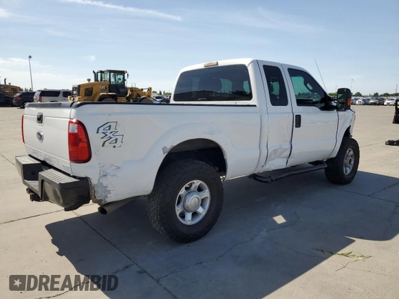 2014 Ford F-250 XL with VIN 1FT7X2B64EEB66846, listed as a Copart auction lot 57212565 with 261,721 mi miles and Salvage title. Bid and sale history available at DreamBid. Image 3.