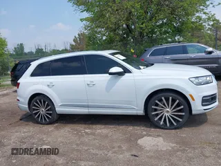 2017 Audi Q7 Premium Plus z VIN WA1LAAF72HD014212, wystawiony jako IAAI lot #42419607 z przebiegiem 112 728 mil mil oraz . Historia ofert i sprzedaży dostępna na DreamBid. Obrazek 12.