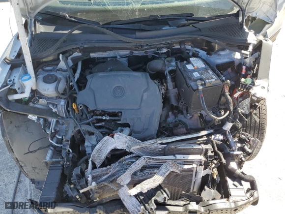 2018 Volkswagen Tiguan S with VIN 3VV1B7AX7JM057685, listed as a Copart auction lot 47518595 with 44,879 mi miles and Salvage Title. Bid and sale history available at carsss.com. Image 12.