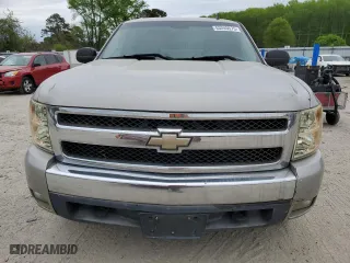 2007 Chevrolet Silverado 1500 LT w/1LT with VIN 2GCEC13C971597608, listed as a Copart auction lot 53245575 with 181,197 mi miles and Clean Title. Bid and sale history available at carsss.com. Image 5.