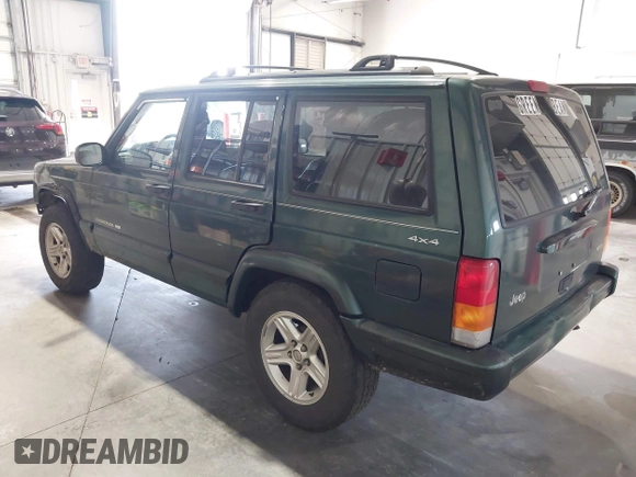 2001 Jeep Cherokee Sport with VIN 1J4FF58S51L579766, listed as a IAAI auction lot 42623211 with 257,681 mi miles and . Bid and sale history available at DreamBid. Image 3.